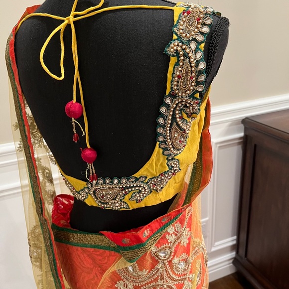 Beautiful - trendy Red & yellow pre stitched lace saree - Picture 4 of 5